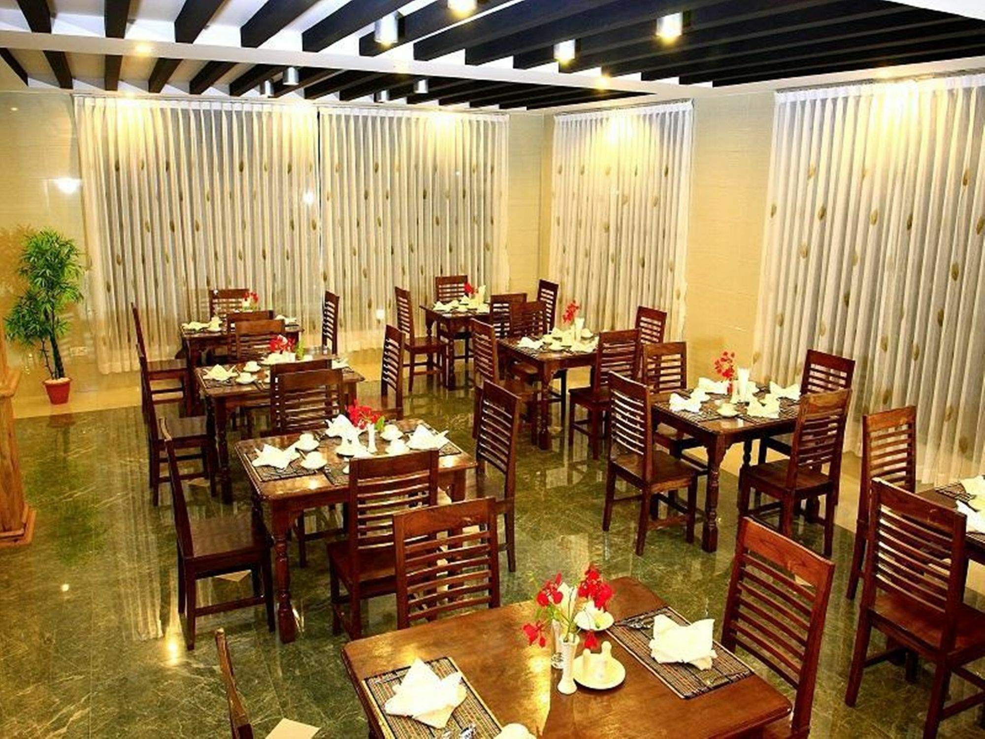 ניאונגשווה 81 Hotel Inlay מראה חיצוני תמונה