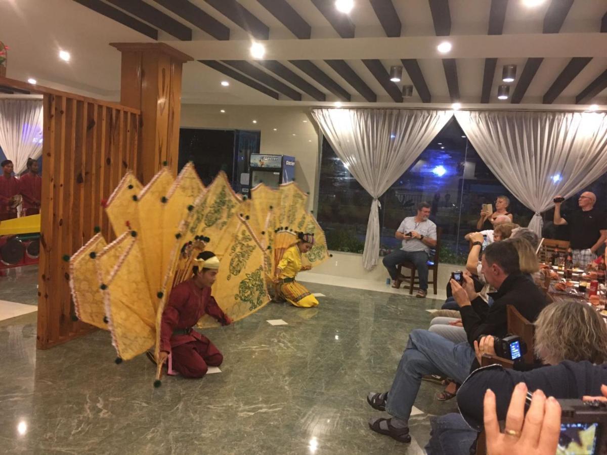 ניאונגשווה 81 Hotel Inlay מראה חיצוני תמונה